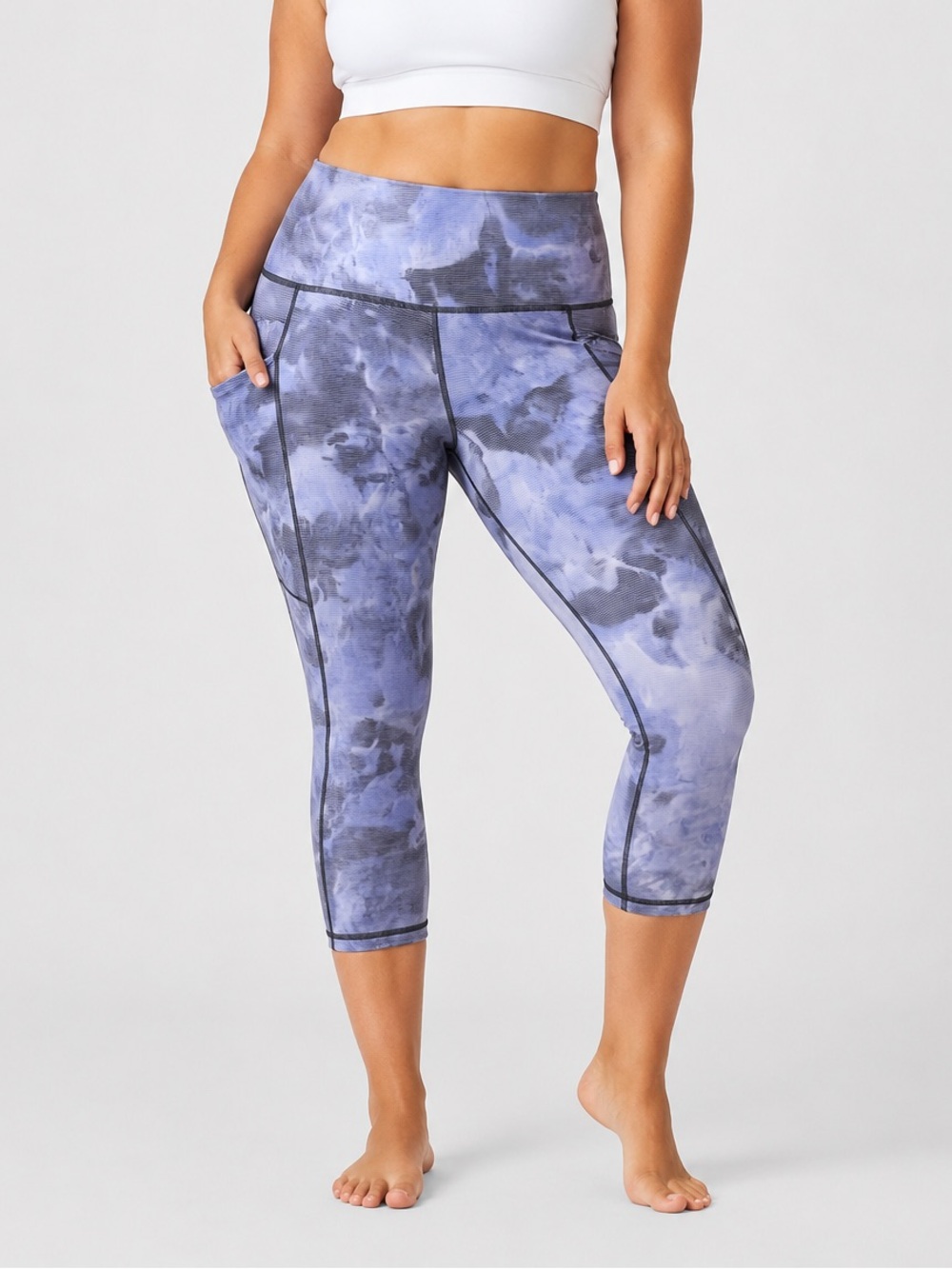 Athleta Salutation Stash Pocket II Capri Leggings Periwinkle Print Large